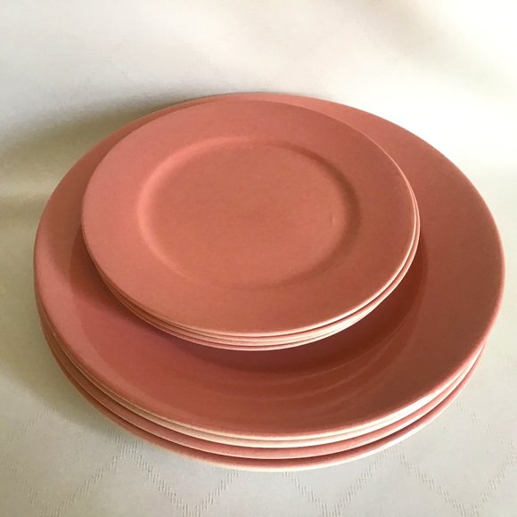 Vintage Set of 8 Ceramic Pink Dishes - Plates - Picture 2 of 5